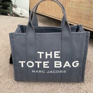 Marc Jacob’s Medium The Tote Bag